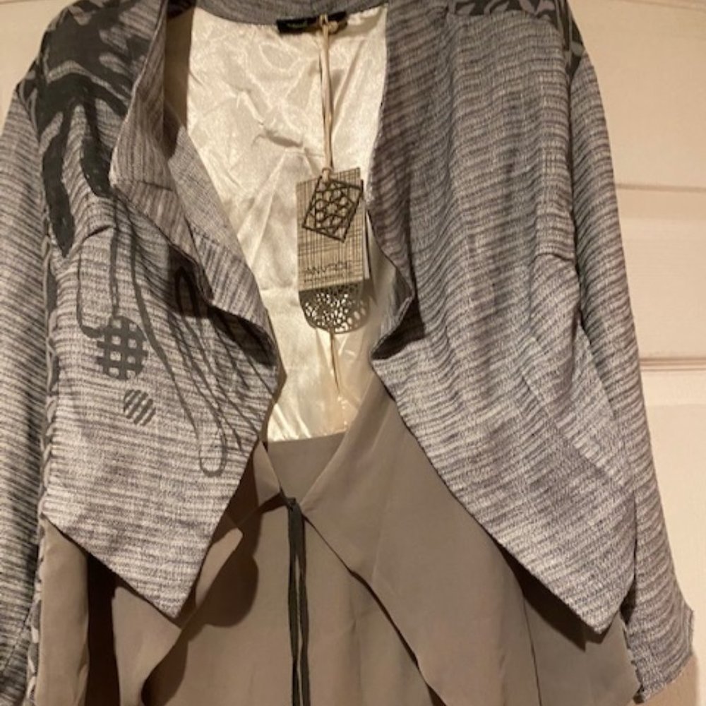 The Angels Never Die Jacket, France.